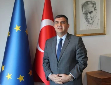 Τούρκος πρέσβης στην ΕΕ: «Προκαλεί η Ελλάδα - Διεκδικεί νησιά - Δεν θα την αφήσουμε να επεκταθεί στο Αιγαίο»!